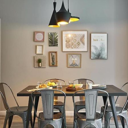 Magnificent 4 Bedroom Apartment In Eixample Барселона Экстерьер фото