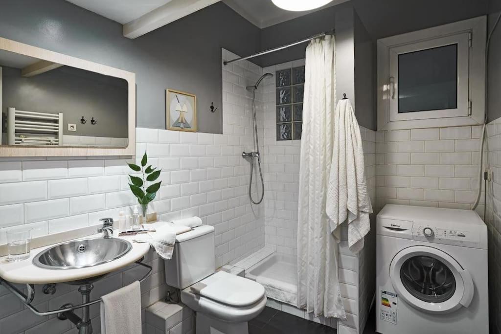 Magnificent 4 Bedroom Apartment In Eixample Барселона Экстерьер фото